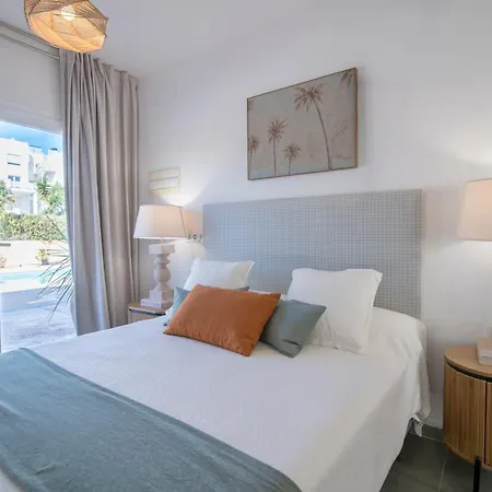 Acogedor Con Jardin En 3