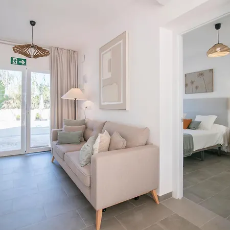 Acogedor Con Jardin En 3 شقة دينايا